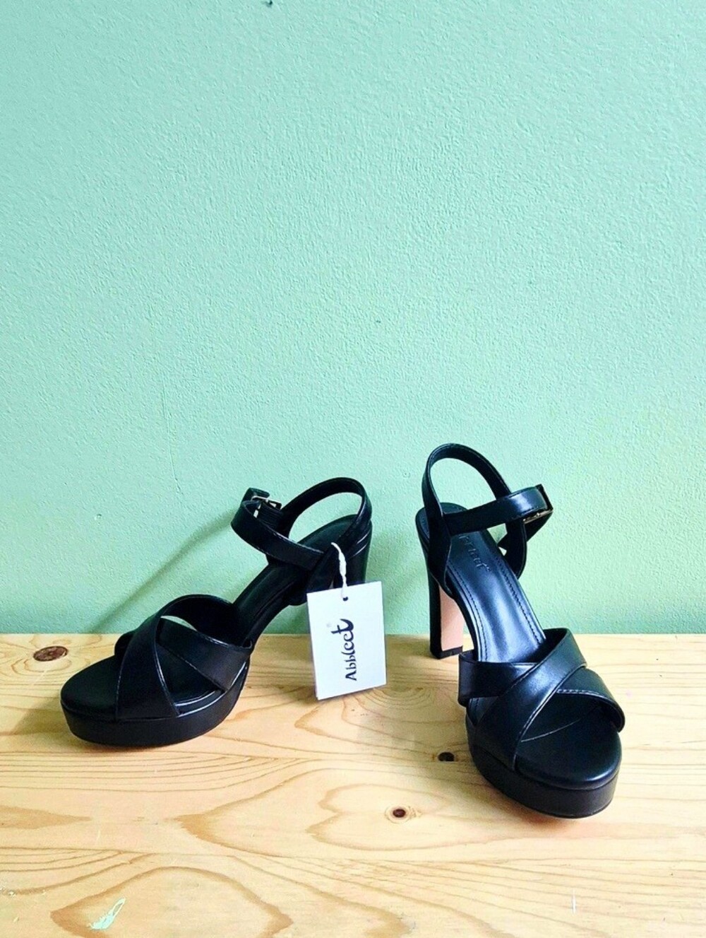 NWT Abbleet Black Platform Strappy Chunky Heels
